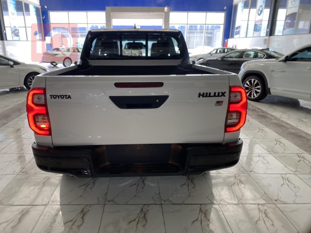 تويوتا هايلوكس